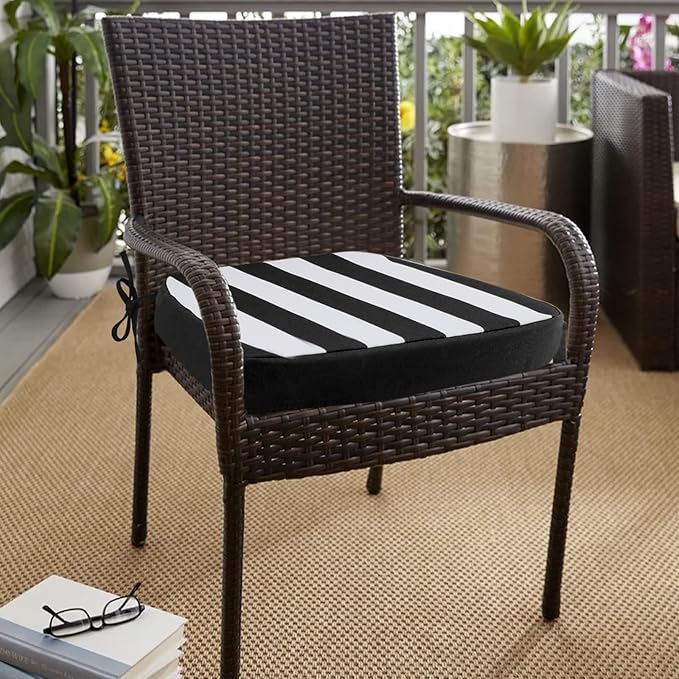 idee-home Outdoor Chair Cushions Set of 4, 17" x 17" x 3" Thick D-Shaped Patio Furniture Outdoor Seat Cushions Waterproof with Ties, Dining Pads
