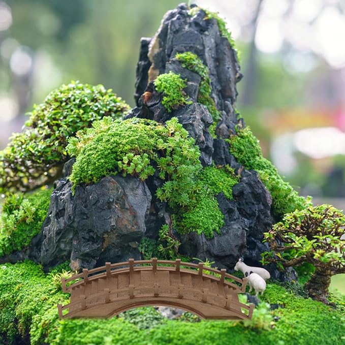 Miniature Wooden Arch Bridge Figurine for Bonsai Landscape Decor Tiny Wood Bridge Model for Micro Garden Scene and Outdoor Patio Decoration