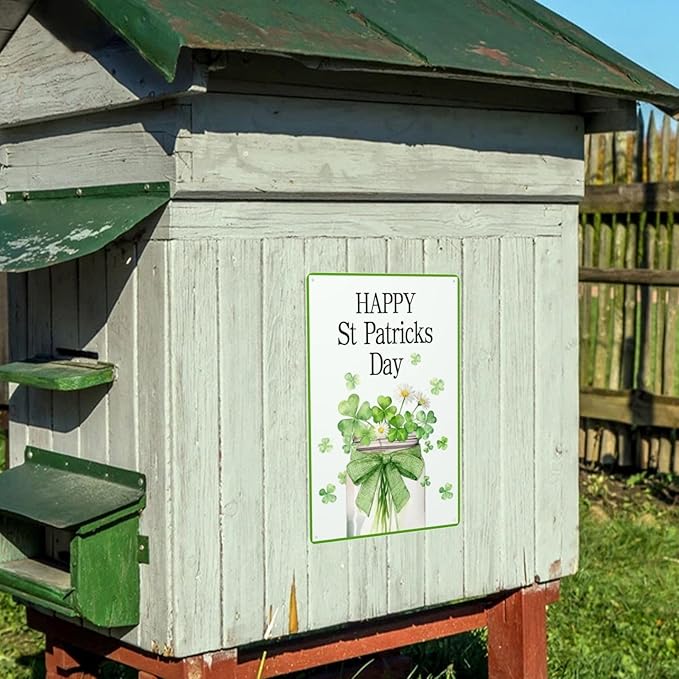 St Patricks Day Sign Green Shamrocks Metal Signs St Patricks Day Gifts Tin Signs Wall Decor 8 x 12 Inch Home Room Yard Garden Decor