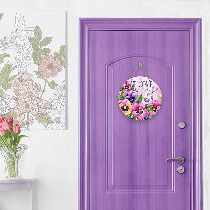 Deroro Welcome Spring Summer Pansy Flower Front Door Sign, Pink Floral Dragonfly Wood Door Hanger Outdoor Outside Porch Decor, Seasonal Wooden Wreath Indoor Wall Hanging Decoration