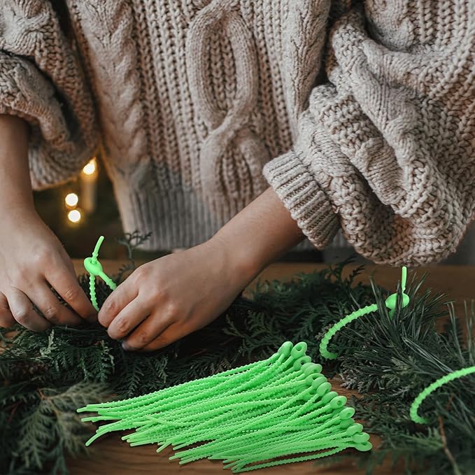 48 Pcs Green Christmas Flexible Garland Ties Assorted Size Adjustable Decorative Soft Ties Reusable Banister Garland Straps for Christmas Tree Mantel Fences Holiday Craft Wrapping