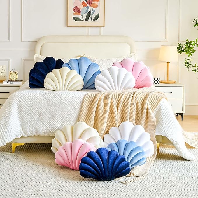 Cream Seashell Throw Pillows, Shell Shaped Throw Pillows, 18 Inch Soft Velvet Home Decorative Pillow Plush Cushion for Bed Couch Living Sofa Room Decor Accent Throw Pillow