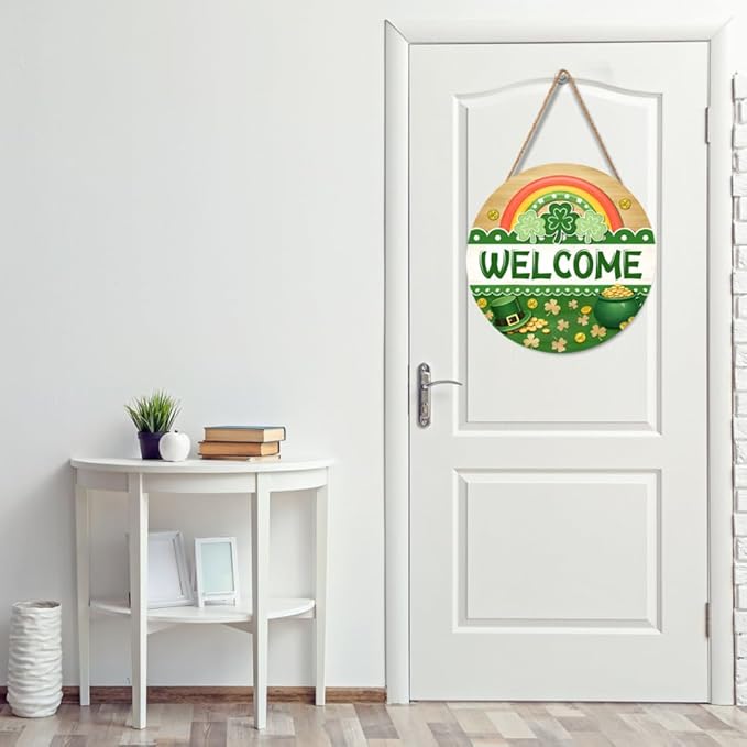 Welcome Front Door Sign Round 12 X 12 Inches St Patricks Day Door Hanger Summer Spring Welcome Wall Pediment Holiday Saint Patricks Day Wooden Plaque for Yard Porch Seasonal Home Decoration