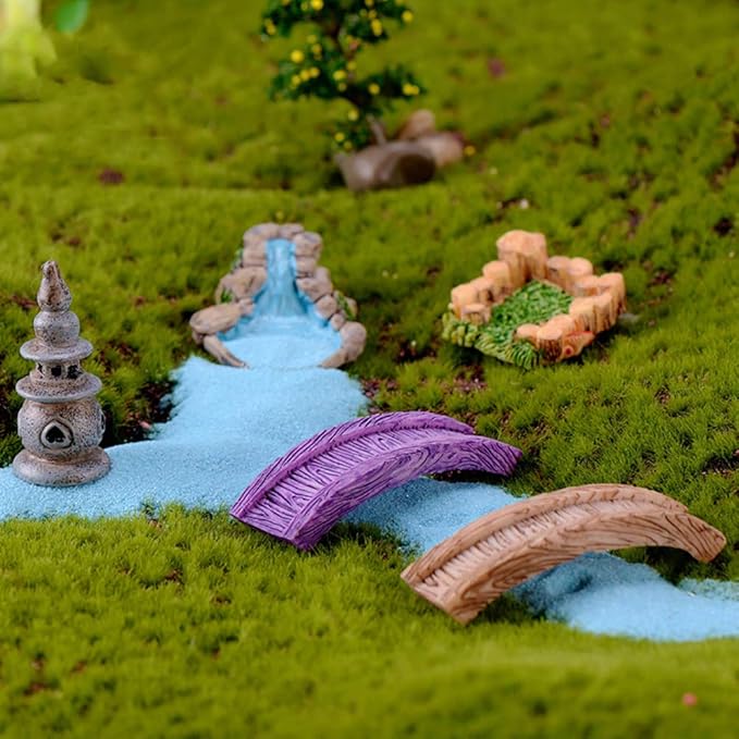 MAOMIA 8 Pcs Mini Lighthouse Water Well Bridge Figurines Miniature Gardening Pool Lawn Running Water Terrarium Stone Bridge Figurine Micro Landscape Indoors Outdoors Decorative Accessory
