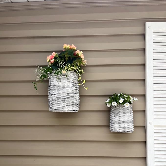 Coloch Set of 2 Wall Hanging Wicker Basket, Farmhouse Garden Hanging Planter Decorative Front Door Hanger Woven Rattan Flower Basket for Wall, Door, Living Room, Patio, 2 Sizes