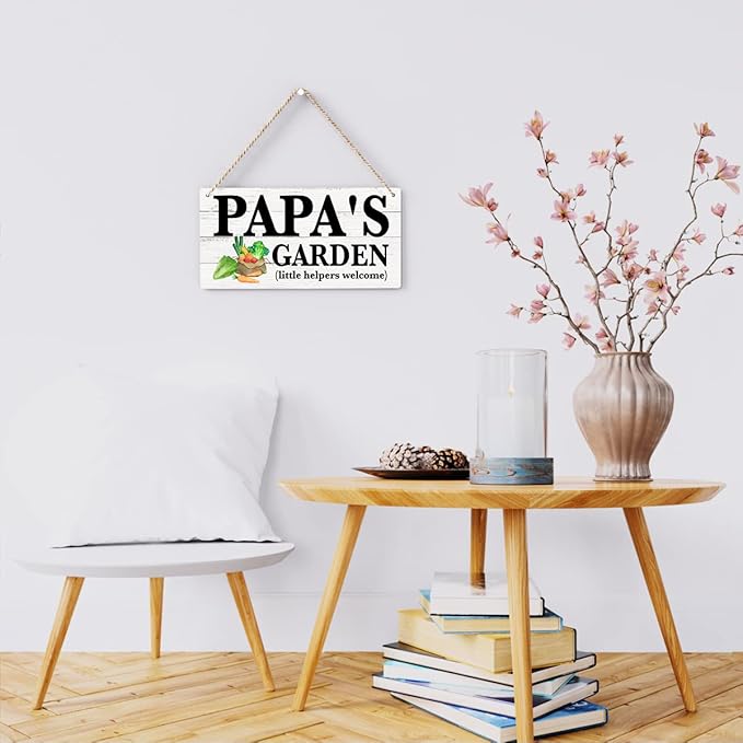 Papa's Garden Outdoor Garden Wooden Hanging Sign Decor, Indoor Outdoor Garden Decoration Signs, Little Helpers Welcome, Yard Art Decor, Father's Day Birthday Gifts for Dad Grandpa, 12x6 Inches