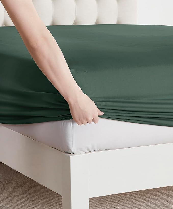Clara Clark Bed Sheets, Premier 1800 Series Bed Sheet Set, Deep Pocket, Wrinkle, Fade, Stain Resistant, Luxury Soft Bedding Sheets & Pillowcases, Queen, Forest Green