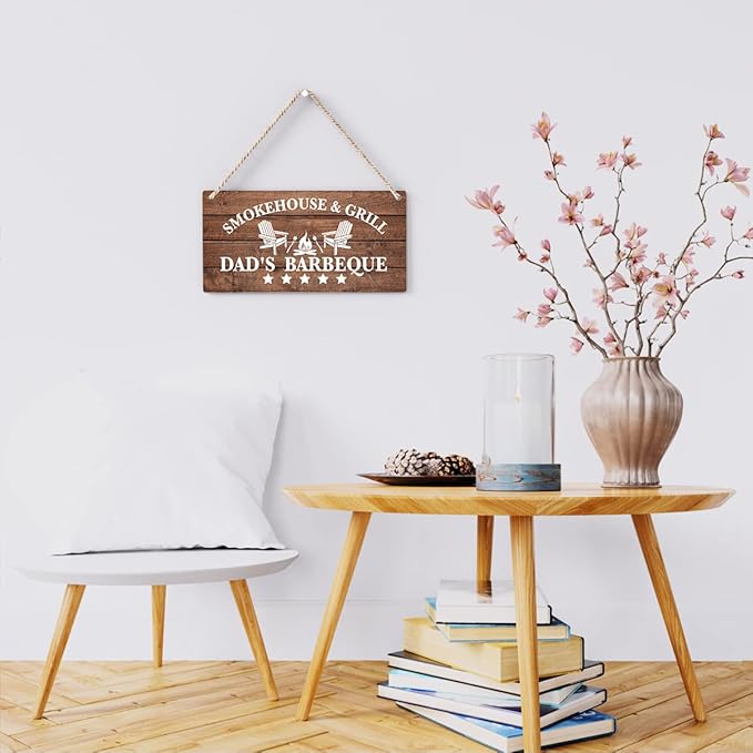 Rustic Dad's Grill Wooden Hanging Sign Decor, Dad's Barbeque Printed Wood Plaque Signs Wall Art, Home Smokehouse Decorative, Man Cave Decor, Father's Day Birthday Gifts for Dad Grandpa,12x6 Inches