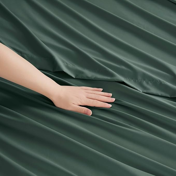 Clara Clark Bed Sheets, Premier 1800 Series Bed Sheet Set, Deep Pocket, Wrinkle, Fade, Stain Resistant, Luxury Soft Bedding Sheets & Pillowcases, Queen, Forest Green