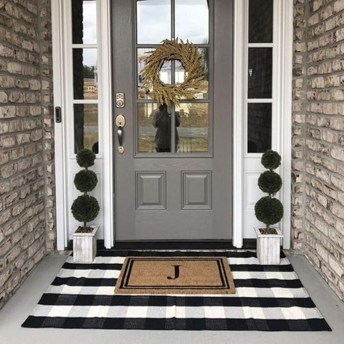 Buffalo Plaid Outdoor Rug 35.4'' x 59'' Black and White Front Door Mat Front Porch Rug Layered Welcome Door Mat for Front Porch Decor, Front Door, Farmhouse Decor,Entryway