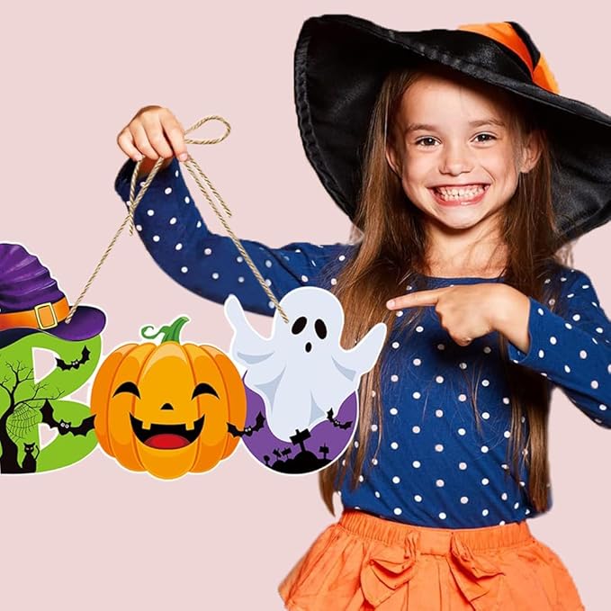 Halloween BOO Decorations Cute Pumpkin & Ghost Hanging Sign Front Door Hanger Wreath Decor Indoor Outdoor Decor for Halloween Party Home Farmhouse Wall Porch Yard Window Decoration Supplies