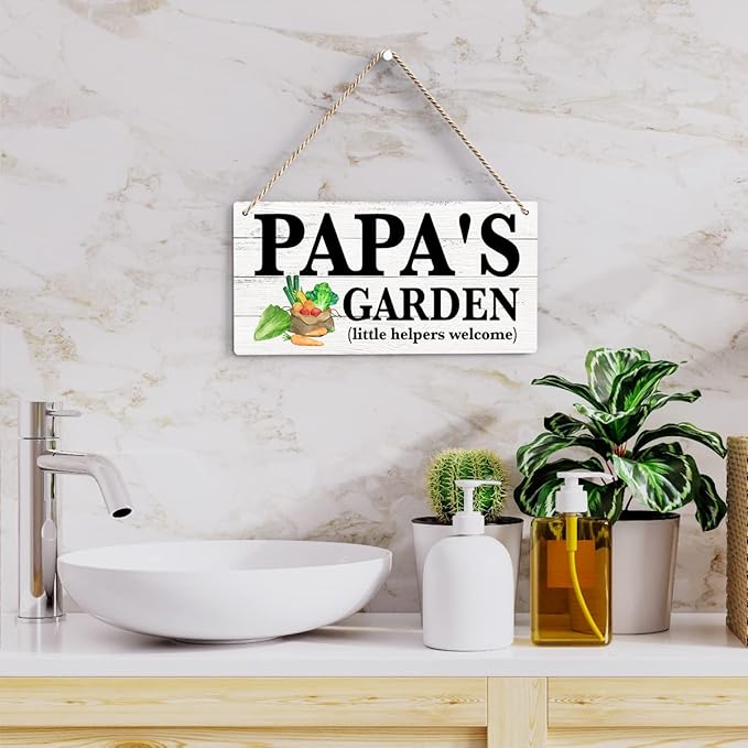 Papa's Garden Outdoor Garden Wooden Hanging Sign Decor, Indoor Outdoor Garden Decoration Signs, Little Helpers Welcome, Yard Art Decor, Father's Day Birthday Gifts for Dad Grandpa, 12x6 Inches