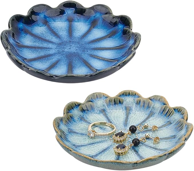NBEADS 2 Pcs 2 Color Ceramic Jewelry Tray, Lotus Flower Shape Ring Dish Holder Porcelain Trinket Tray Decorative Trinket Plate for Ring Necklace Bracelet Jewelry Watch Key Gift
