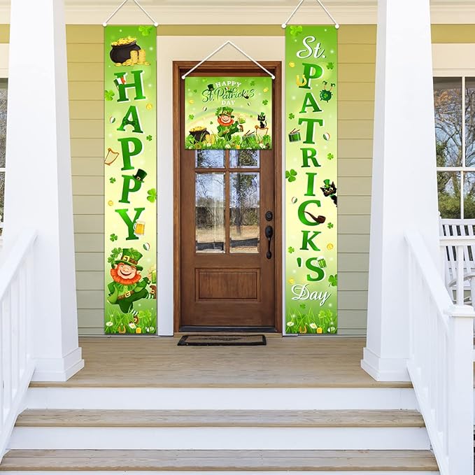 St Patricks Day Porch Sign Decoration - 3 Pack Green Clover Banner Yard Sign Irish Clover Front Door Hanging Banner for Outdoor Indoor Hanging Background St. Patrick's Day Family Party