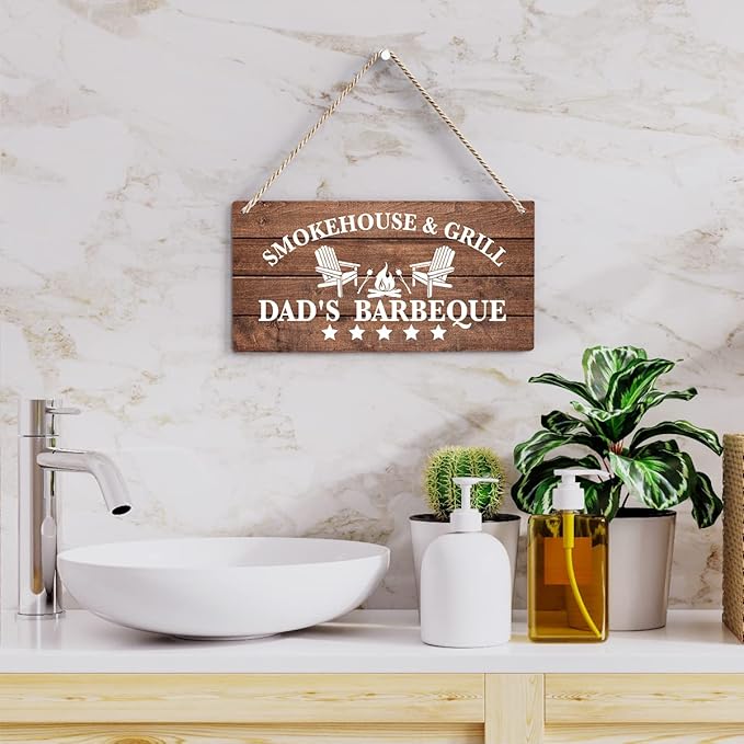 Rustic Dad's Grill Wooden Hanging Sign Decor, Dad's Barbeque Printed Wood Plaque Signs Wall Art, Home Smokehouse Decorative, Man Cave Decor, Father's Day Birthday Gifts for Dad Grandpa,12x6 Inches