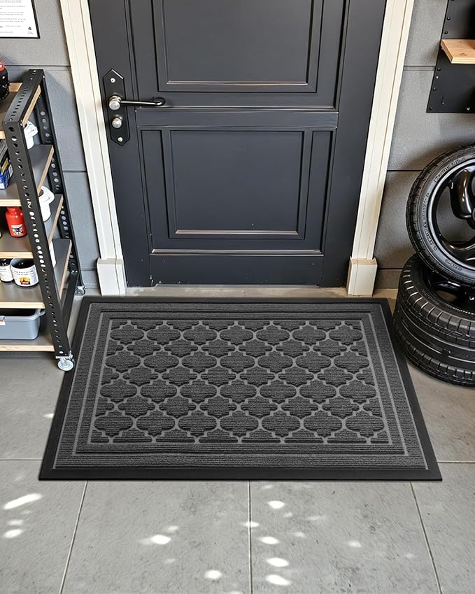 Color&Geometry Front Door Mat Outside Entrance, Heavy Duty Non Slip Low Profile Doormat for Entryway, Trap Dirt and Moisture Welcome Mats All-Weather, Easy Clean, Patio, Garage, 17"x30" Grey