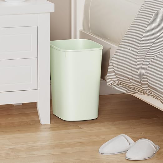 CEROELDA Bathroom Trash Can with Lid, 10L/2.6 Gal Small Garbage Can with Press Top Lid, Slim Plastic Waste Basket for Toilet, Office, Bedroom(Green)