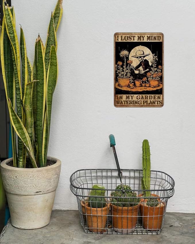 Garden Skeleton Sign, I Lost My Mind In My Garden Watering Plants Funny Skeleton Sign, Retro Backyard Fence Poster, Vintage Yard Gardening Decor Outdoor, Gardening Gift for Woman, Grandma 8 * 12"