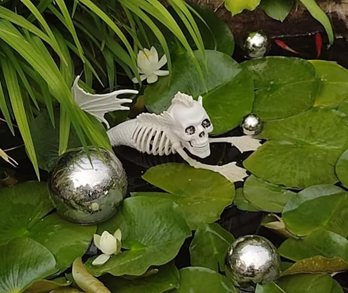 Nerien Gazing Ball, Stainless Steel Garden Mirror Globe, Polished Ornament Sphere, Hollow Floating Reflective Hemisphere, for Home Outdoor Pond Housewarming Swimming Pool Decoration, Silver, 10Pcs