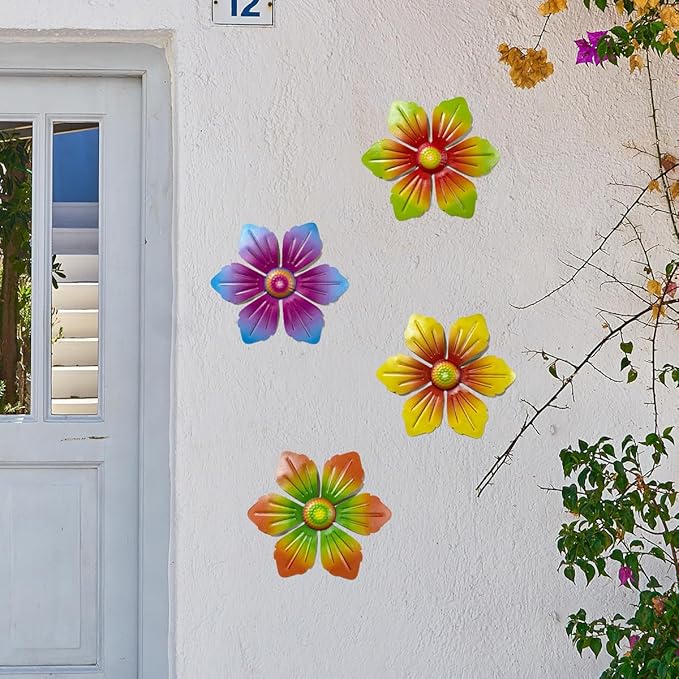 Metal Flowers Outdoor Decorations, 4pcs Metal Wall Art Hanging Decorations for Outdoor Fence Garden Yard Patio Decor, Gift for Mom Friends