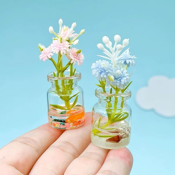 3 Pcs Random Daisy Miniature Glass Flower Vases – Handmade Transparent Luminous 3D Shell Bottle Ornaments for 1:6/1:8 Scale Dollhouse, Fairy Garden, DIY Crafts,Car & Tabletop Decorations (2.3x0.8in)