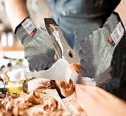 Cutting Gloves, 4 Pairs of Cut Resistant Gloves Food Grade, Cut Resistant Gloves for Kitchen, Oyster Shucking, Fish Fillet Processing, Carving Wood and Gardening(Small)