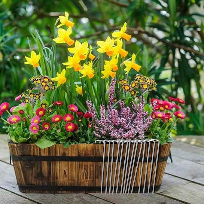 6 Inch Galvanized Garden Landscape Staples Stakes, 25 50 100 PCS Anti-Rust Garden Staples Tent Ground Stakes U-Shaped Landscape Pins for Secure Lawn Fabric, Decoration (100, 6 Inch)