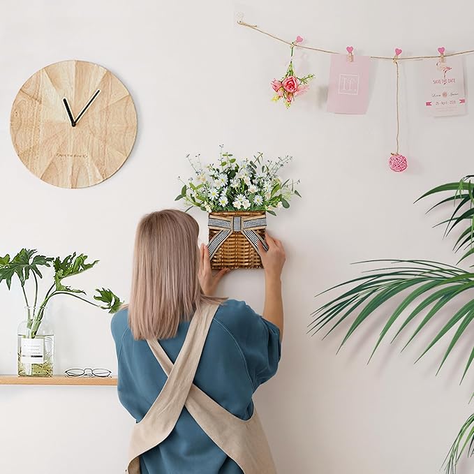 White Daisy Wreath Spring Door Hanger Basket Wreath, Artificial Spring Summer Flowers Wreaths with Green Eucalyptus Leaves and Lavender for Front Door Farmhouse White Wreaths Indoors Outdoor Decor