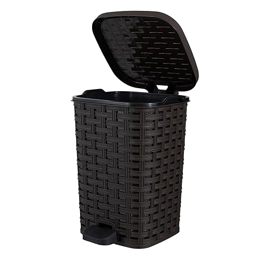 Superio Mini Trash Can with Foot Pedal Small Outdoor Garbage Can with Lid, 1.5 Gallon Plastic Waste Basket for Bathroom, Bedroom, Kitchen, Office, Patio (Wicker Brown 6 QT.)