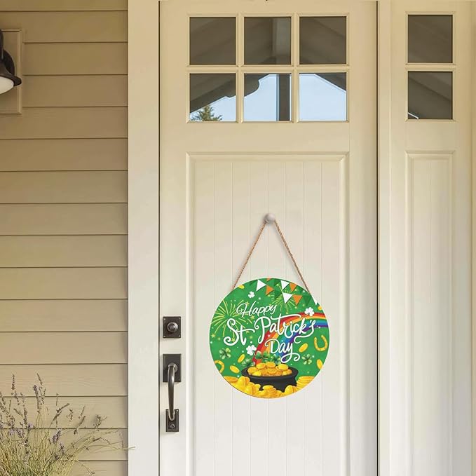 St. Patrick's Day Door Hanger Lucky Shamrock Rainbow Door Sign for Front Door Happy St Patricks Day Wooden Hanging Decoration for Wall Porch Outdoor Holiday