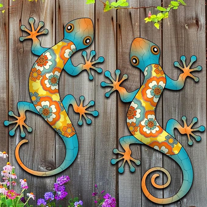 Metal Gecko Wall Decor - 2 Pack Gecko Wall Hanging Sculpture for Indoor and Outdoor, Garden Yard Fence Porch Home Tree Decorations, Idea Gifts for Mom Friends