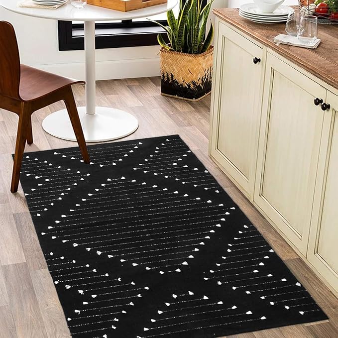 LIVEBOX Boho Black Rug for Kitchen,3x5 Washable Area Rug for Entryway,Moroccan Cotton Throw Rugs Morden Indoor Carpet Large Door Mat for Front Porch