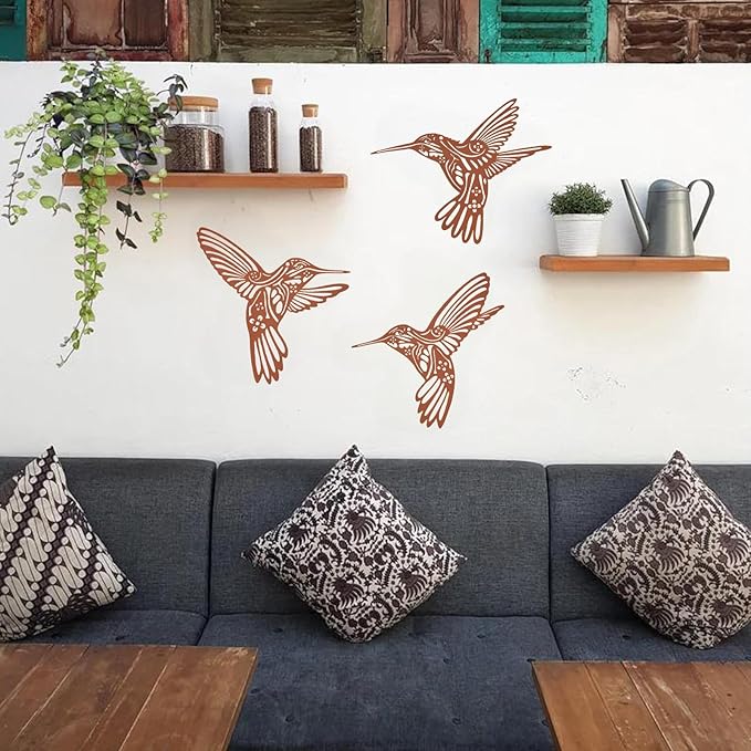 QZGXDECO 9.5-Inch Rust Metal Hummingbird Outdoor Wall Art Decor – Rustic Garden-Style Indoor/Outdoor Decorative Iron Bird Wall Sculpture for Fence Patio Yard