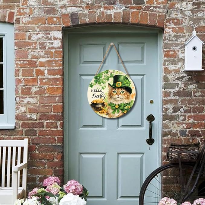 St. Patrick's Day Decoration Sign Funny Cute Cat Wall Pediment Holiday Shamrock Front Door Wooden Plaque Hello Lucky St Patricks Day Door Sign for Yard Porch Spring Summer Decoration