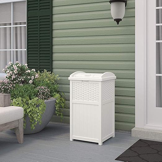 Suncast Hideaway Outdoor Trash Can with Lid - 30 Gallon Trash Can, White, Decorative Wicker-Style Garbage Bin, Weather-Resistant Resin, Fits 30-33 Gallon Bags, Ideal for Patio & Yard, Made in USA