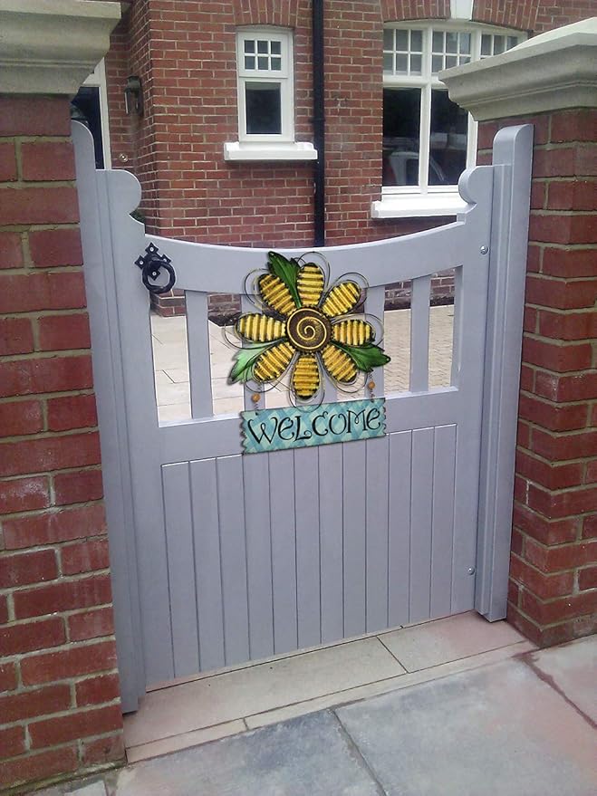 Welcome Sign for Front Door Decor Hanging Sign, Metal Flower Welcome Door Sign Wall Art Decor Hanging for Indoor Outdoor Patio Garden Yard Sign Porch Decoration 15.75X12.75In (B)
