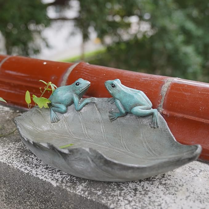Bird-Feeder Wild Birdbath Bowl Outdoors - Garden Decor Birdfeeder for Outdoor Polyresin Frogs on Leaf Bath Bowl for Outside Yard Table Decor 12 x 7.25 x 3.5 inch Newman House Studio