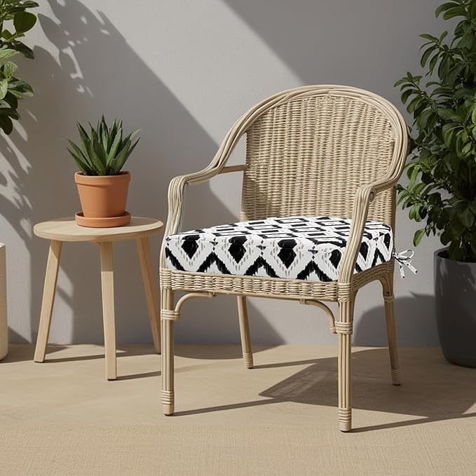 idee-home Outdoor Chair Cushions Set of 4, Thick 17" x 17" x 3" Outdoor Seat Cushions Patio Furniture Waterproof with Ties, Dining Pads