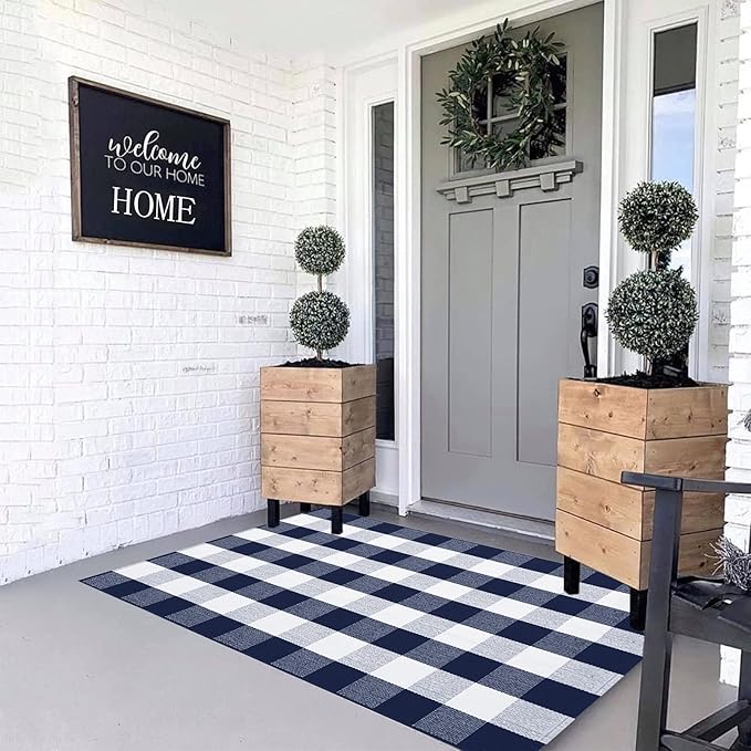 MUBIN Cotton Buffalo Plaid Rug, 3'x5' Navy Blue and White Outdoor Rug Front Door Decorative Mat, Hand-Woven Reversible Foldable Rug for Layered Door Mats Washable Carpet for Front Porch, Entryway