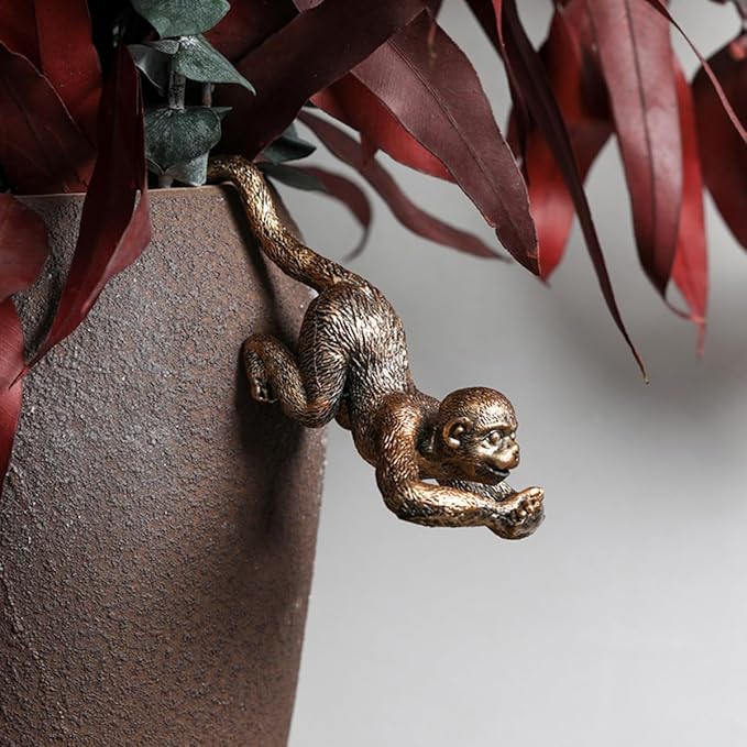 Funny Hanging Monkey Flower Pot Hugger Figurines Vintage Bronze Resin Animal Statue Planter Pot Decorations for Home Garden Fence Balcony Patio Lawn Yard Ornaments