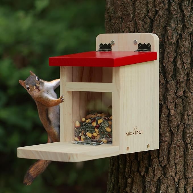 MIXXIDEA Squirrel Feeders for Outside Garden, Wooden Squirrel Feeder Box,Squirrel Feeding Stations with Green Cover, Easy to FillSquirrel Feeding House(Red-1pk)