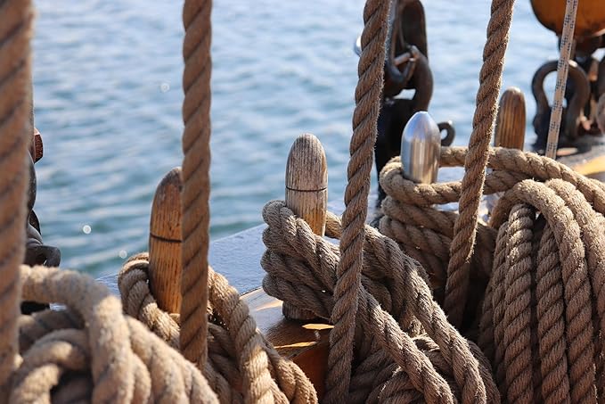 Jute Rope Garden Twine String Indoor and Outdoor DIY Twisted Manila Rope Home Decor Crafts for Gardening Thick Rope Natural Nautical Nemp Strong Jute Rope (50, 5/16 inch (8mm))