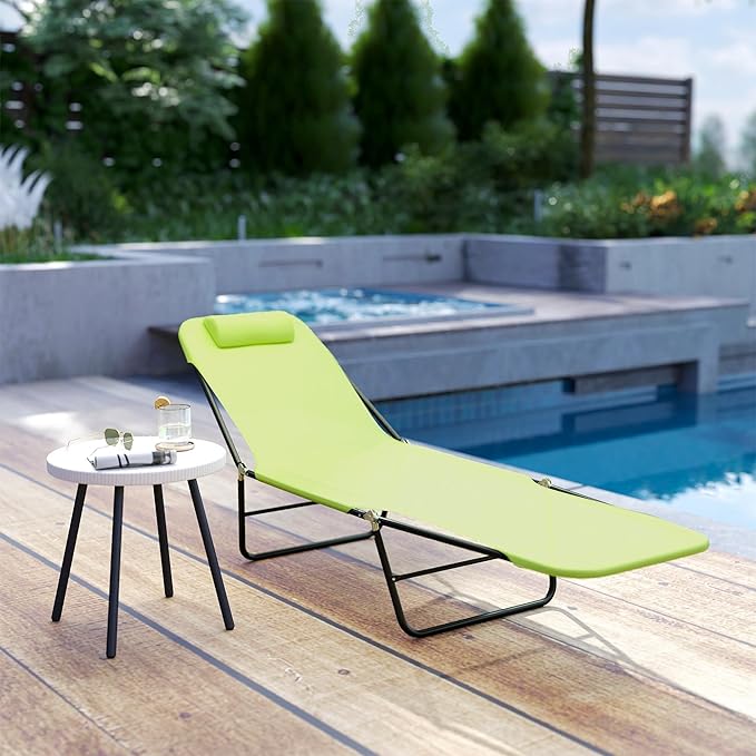 Outsunny Folding Chaise Lounge Chair, Pool Sun Tanning Chair, Outdoor Lounge Chair with Reclining Back, Breathable Mesh Seat, Headrest for Beach, Yard, Patio, Green