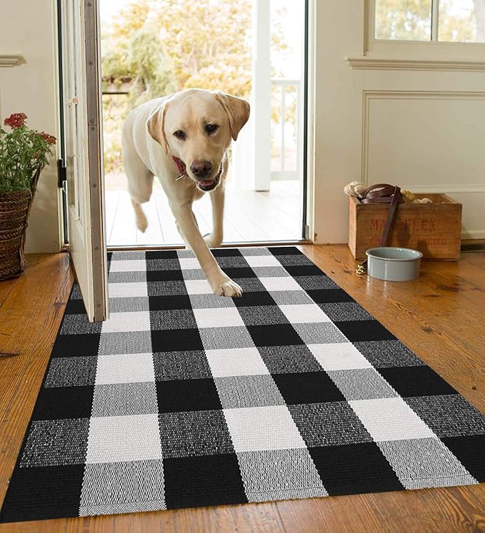 MUBIN Buffalo Plaid Rug 2X3 ft Outdoor Black and White Checked Rug Cotton Reversible Hand-Woven Indoor Washable Entryway Front Porch Decor Rugs for Layered Welcome Front Door Mats