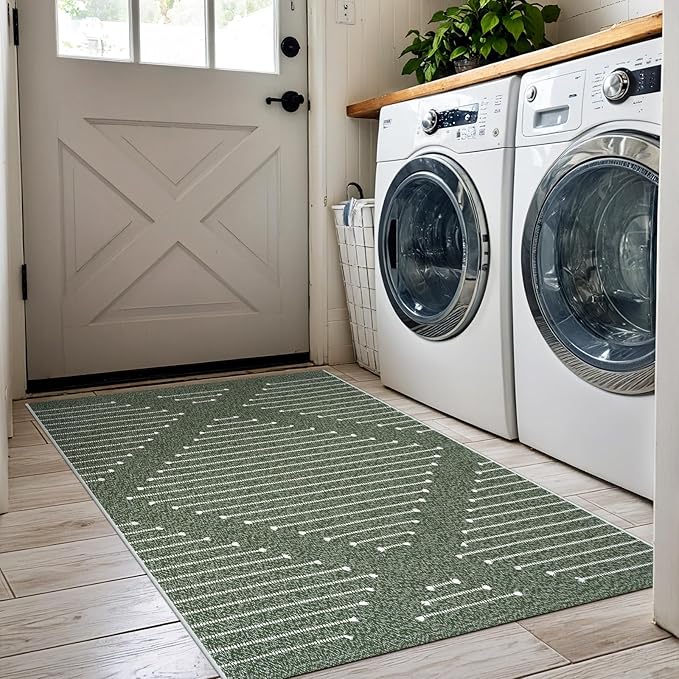 LIVEBOX Green Front Door Mat, Washable Kitchen Rug Cotton Woven Doormat,Small Area Rug for Entryway,Porch (Dark Green & White, 2.3X 3.6)