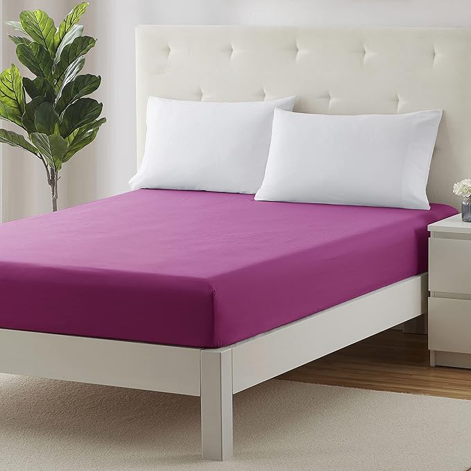Clara Clark Fitted Sheet Queen Size, Super Soft Queen Fitted Sheet Only Fits up to 16 Inch Mattress - Wrinkle, Fade, Stain Resistant Queen Size Fitted Sheet - Magenta Fitted Sheet
