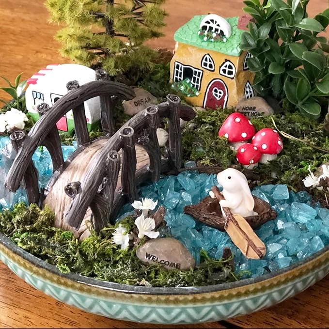 Miniature Bunny Rabbit Nut Boat, Dollhouse Bunny with Paddle in Boat, Mini Rabbit Sitting in Nutshell Boat, for Fairy Garden, Terrarium, Diorama or Mini Gardening, Miniature Woodland Decoration