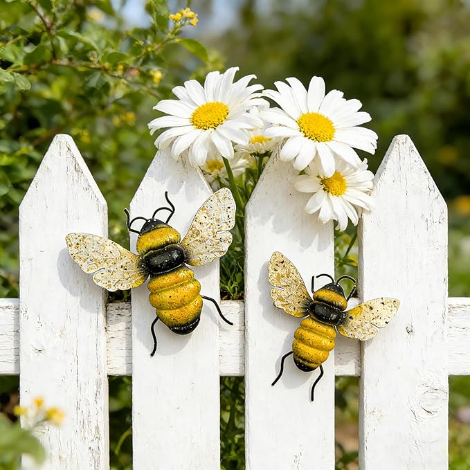 Metal Bee Outdoor Wall Decor - 2Pcs Bee Wall Art Garden Decor, Bumble Bee Decorations for Home, Yard Art Fence Decorations Outdoor