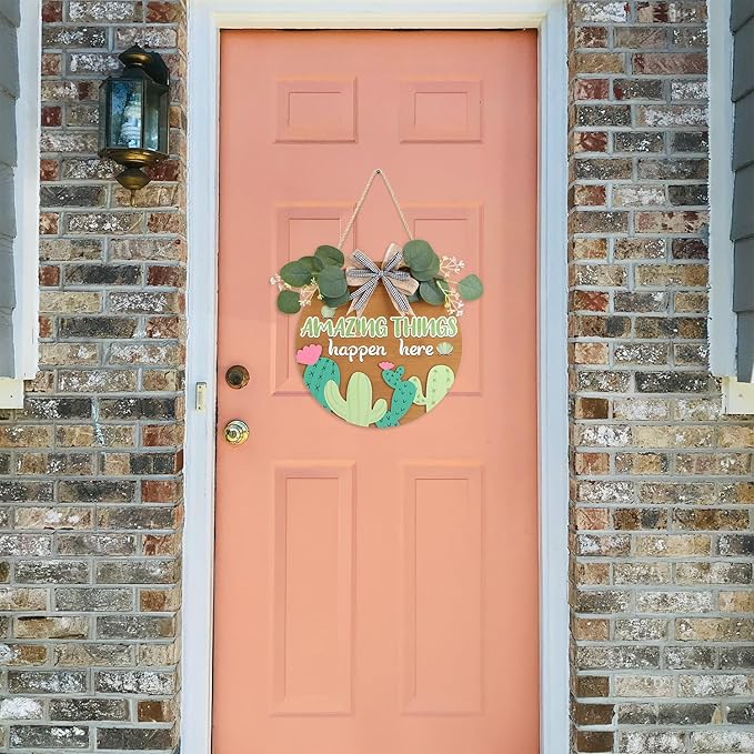 HLNIUC Amazing Things Happen Here Wooden Sign(11”x11”) 3D Round Desert Cactus Door Hanger,Inspirational Classroom Teacher Wreath Hanging Plaque,Cute Cactus Front Door Wood Signs for Preschool Daycare
