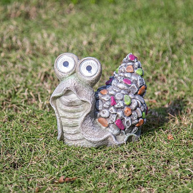 Snail with Light Up Eyes for Outdoors - Solar Powered Garden Snail Statue, Whimsical Decor - Decorations for lawns and grasslands、Balcony、Courtyard